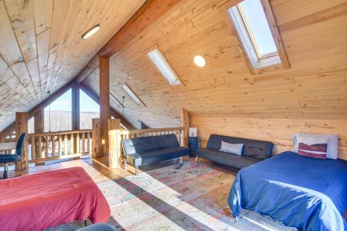 Aspen Grove Lodge - Log Home on 5 Acres with Deck! - image 35