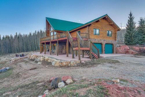 Aspen Grove Lodge - Log Home on 5 Acres with Deck! - image 40