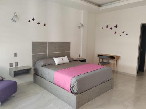 1 queen bed