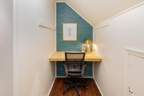 NEW!Comfy 3BR/2BA Home/Friendly City of Hazel Park in Hazel Park