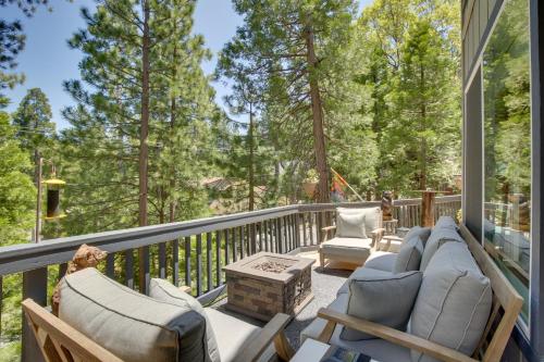 Treetop Lake Arrowhead Cabin with Lake Access and Deck