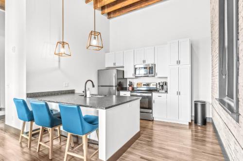 2BR Loft-Gated Parking-WD-P104 in Saint Louis, USA