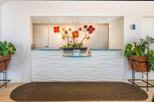 Best Western Plus Capitola By-the-Sea Inn & Suites