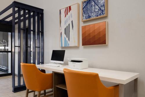 Holiday Inn Express Sebring By IHG - 편의 시설/서비스
