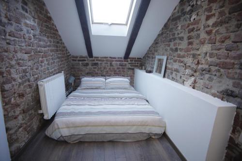 Charming Boutique Loft in Skopje, Main Square, Skopje (photo 11)