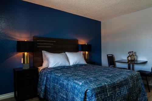 Pala Motel in Pomona, USA