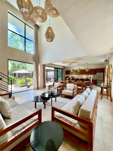 Casa LAAK, luxury villa, 5 br, 7 bt, heated pool in Tulum, Mexico