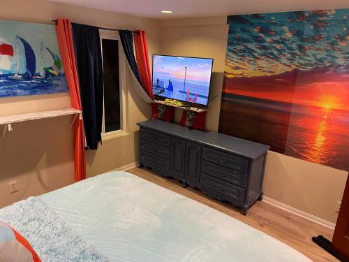 El Segundo Beach 5B4b Home, POOL Hot Tub, BEACHES, Local Town! in El Segundo, USA