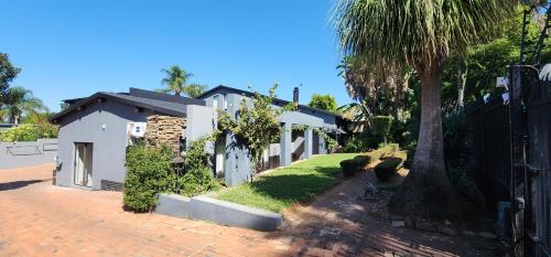 Apartment at Magalies Edge - Tap to explore photos