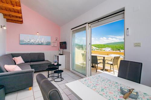 Two-Bedroom Apartment with Balcony and Sea View