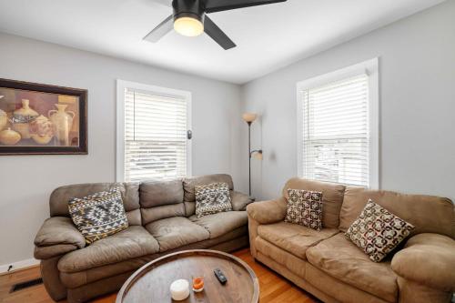 Charming home near Churchill Ds and Expo Center in Louisville, USA
