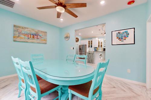 Coastal Comfort Retreat in Rockport, USA