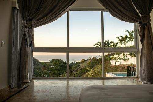 ทัศนียภาพ, Villa en las montañas con vista panorámica al mar (Villa en las montanas con vista panoramica al mar) in ลาส เทอเรนาส