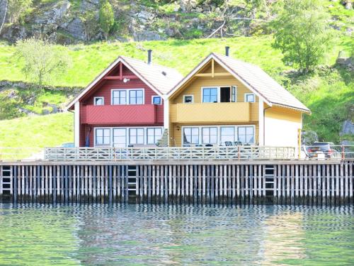 . Fjordhytte-23 direkt am Sognefjord, mit mietbaren Motorbooten 9,9-60 PS