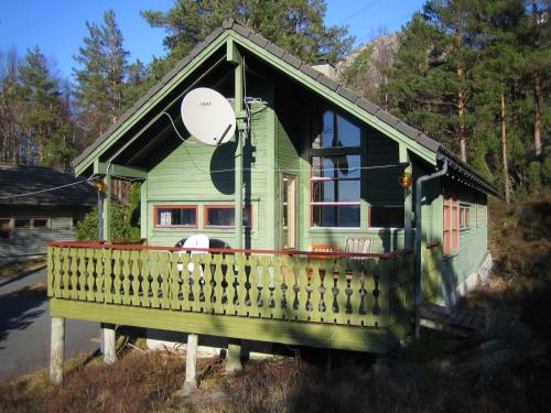 Fjordhytte-41 mit mietbarem 9,9 PS Motorboot am Hardangerfjord - Rosendal