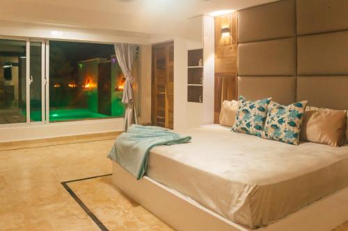 Villa en las montañas con vista panorámica al mar (Villa en las montanas con vista panoramica al mar) in ลาส เทอเรนาส
