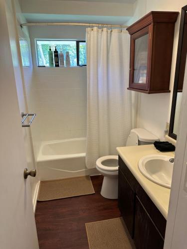 Vannas istaba, Great location, right by beaches and snorkeling! in Pupukea (HI)