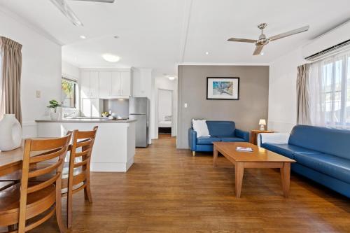 2 bedrooms, 2 beds