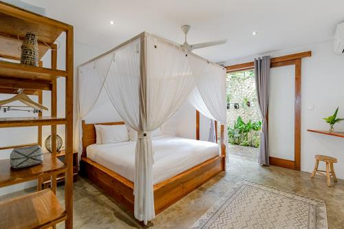 Villa with Private Pool image 9