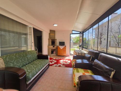 . Sarosun incisi eriklide müstakil yazlık