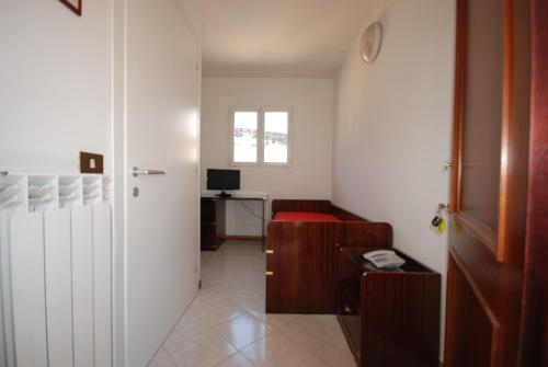 Hotel Residence Vatican Suites, Рим (фото 10)