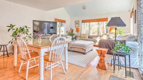 設施, Villa Flasses - Luxury with pool in 密斯提克市中心