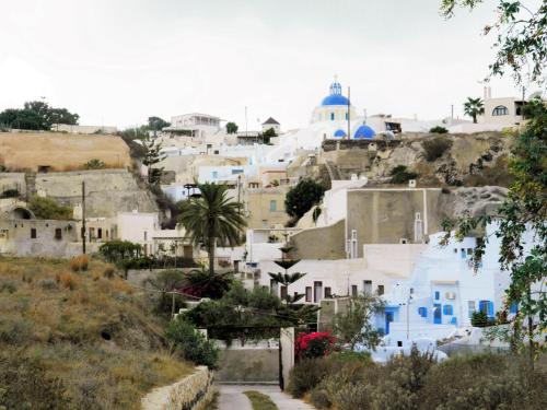 Santorini Traditional Suites