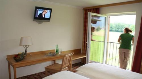 Single Room with Bathroom