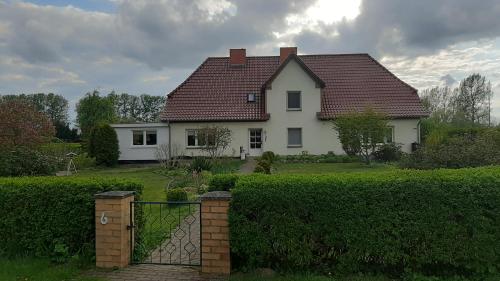 Viesnīcas āriene, Ferienwohnung im Zanderhaus in Dolgen am See