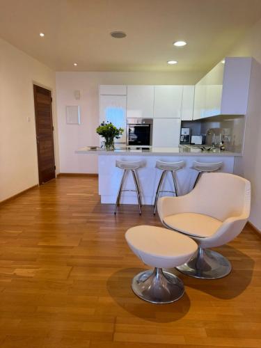 11 Suites - Golden Sunrise Suite, Larnaka (Foto 9)