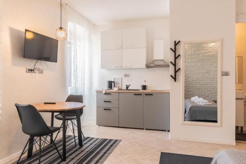 L&B Old Town Studio Apartments in Pula