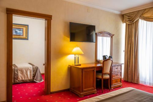 Hotel Niko - image 12