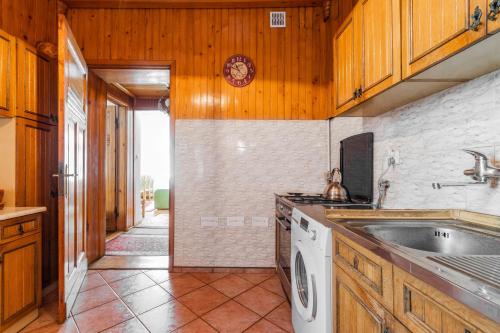 Sopocki Kredensik by Grand Apartments - image 2