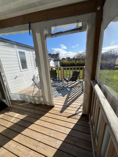 Mobil home confort XL, camping HOMAIR "la pommeraie", piscine et océan, concarneau et pont aven (Mobil home confort XL, camping HOMAIR "la pommeraie", piscine et ocean, concarneau et pont aven) in Tregunc