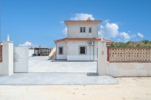 Villa Rosa con accesso sul mare