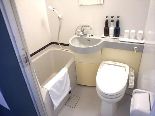 room detail thumbnail 2