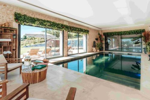 Superbe Villa avec piscine intérieure chauffée - Location saisonnière - Bonneville-sur-Touques