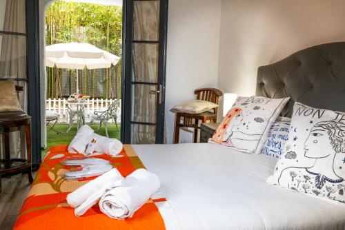 Les Canoubiers Luxe et sérénité au cœur de Saint-Tropez Suites spacieuses avec jardin enchanteur - Chambre d'hôtes - Saint-Tropez