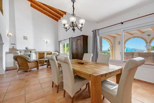 Cristina in เอร์มิตา