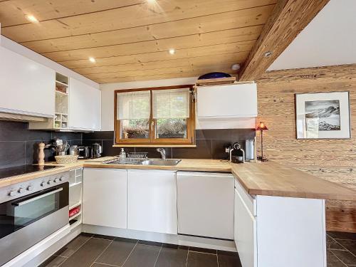 Fouquet Apartments - image 7