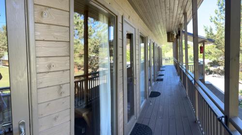 Erkély/terasz, Trommeļa brīvdienu mājiņas-kempings (Trommela brivdienu majinas-kempings) in Dundaga