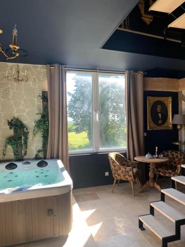 Suite avec SPA privatif à ALBI La Mascrabiere BED & SPA 2
