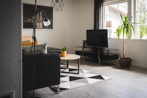 Rymligt radhus med trädgård & parkering - Apartment - Skurup
