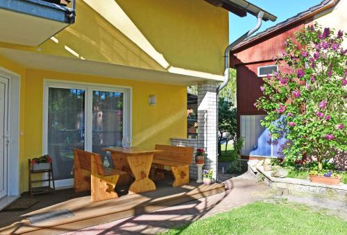 Exterior view, Ferienwohnungen Familie Dinda in Ostseebad Baabe