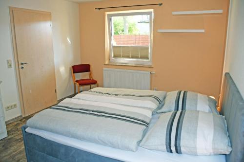 One-Bedroom Apartment with Terrace image 7