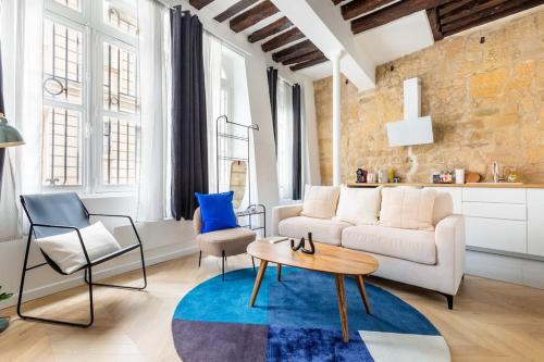 Typical Parisian Apart#Quatier Latin#Notre Dame#, Париж