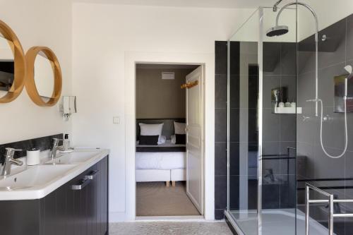 Chateau De La Resle - Design Hotels - image 9