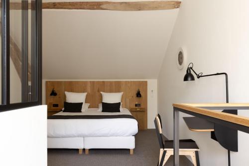 Book the Suite Suite