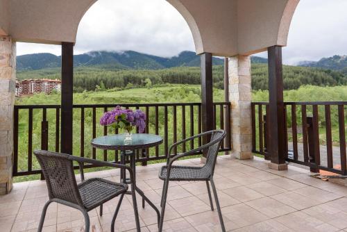 Grand Royale Apartment Complex & Spa - image 14