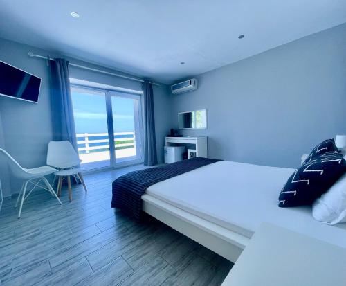 AGATA BEACH Boutique Hotel